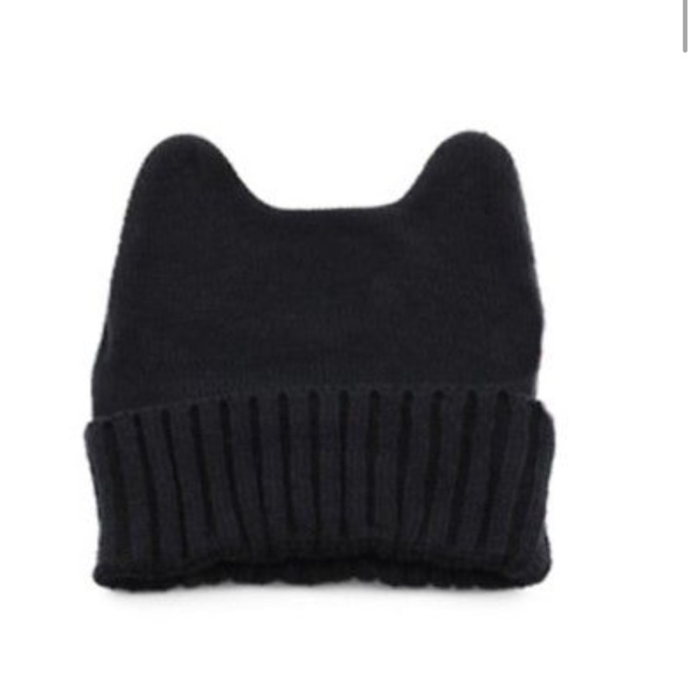 Black animal ear hat